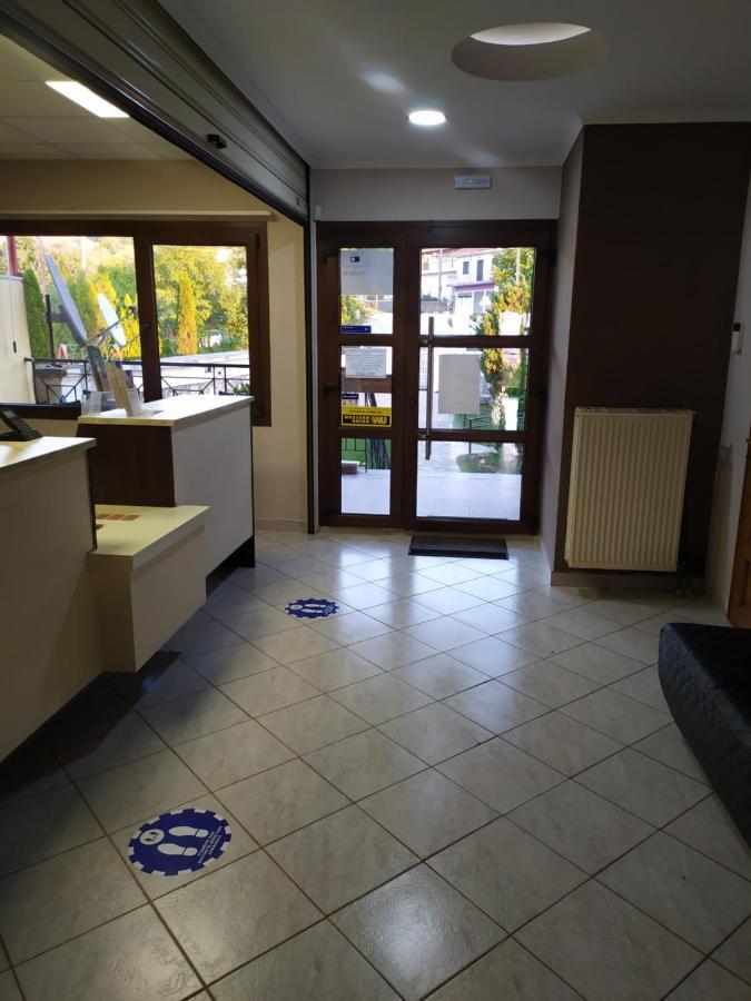 Smallhotel - Vevi ภายนอก รูปภาพ