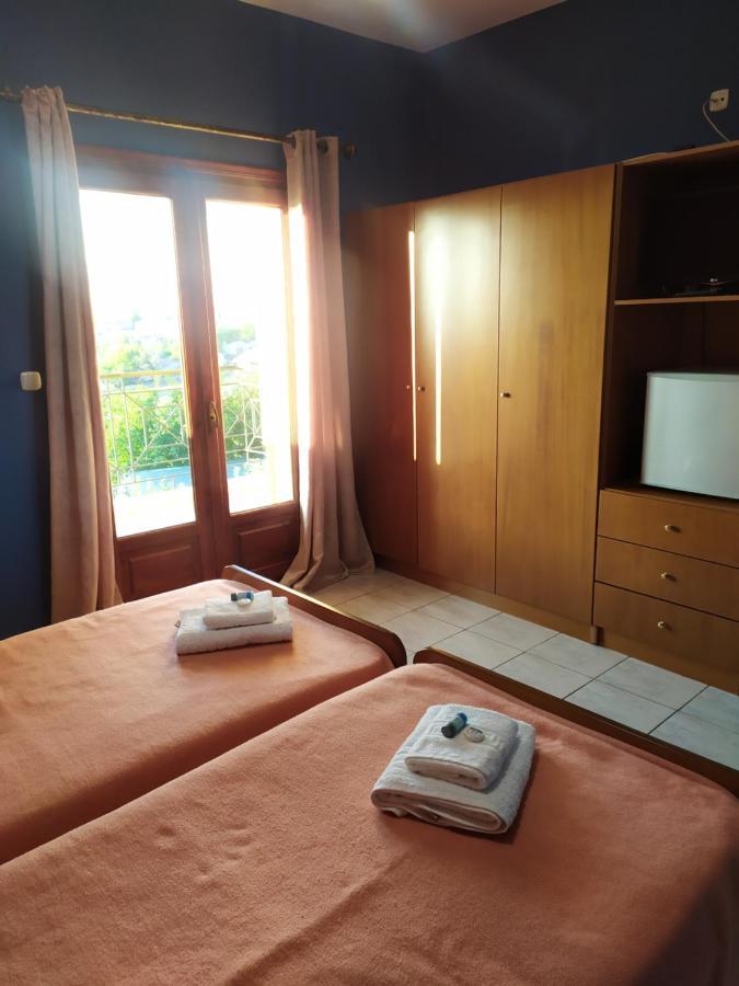 Smallhotel - Vevi ภายนอก รูปภาพ
