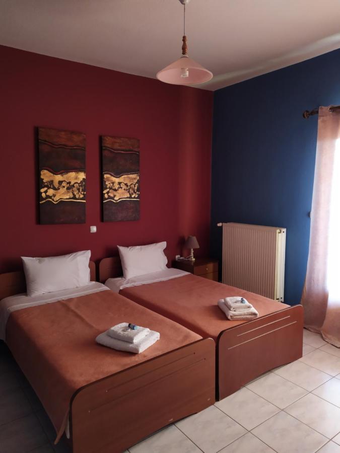 Smallhotel - Vevi ภายนอก รูปภาพ